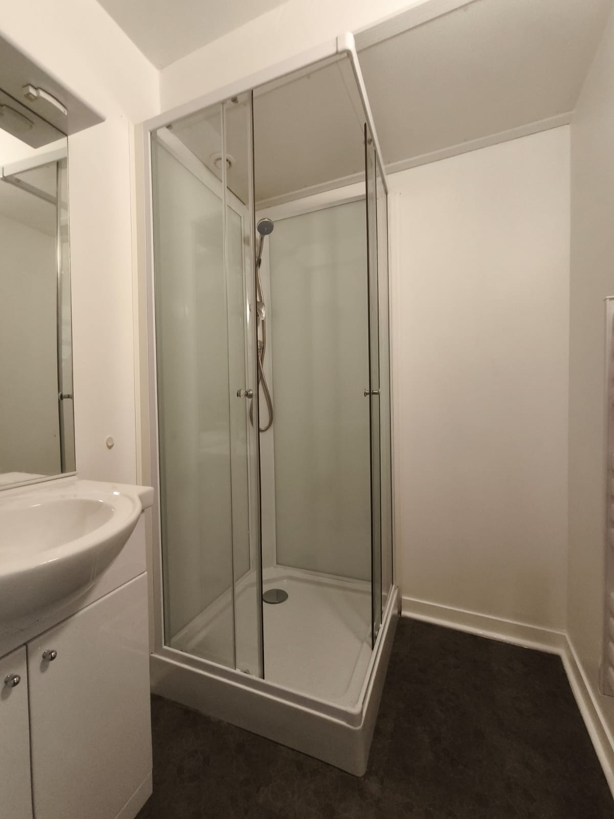 Remplacement d'une cabine de douche Remplacement d'une cabine de douche